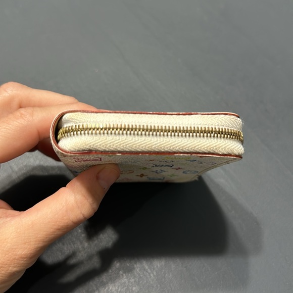 Authentic Louis Vuitton Multicolor Zippy Card Pouch - Picture 3 of 9